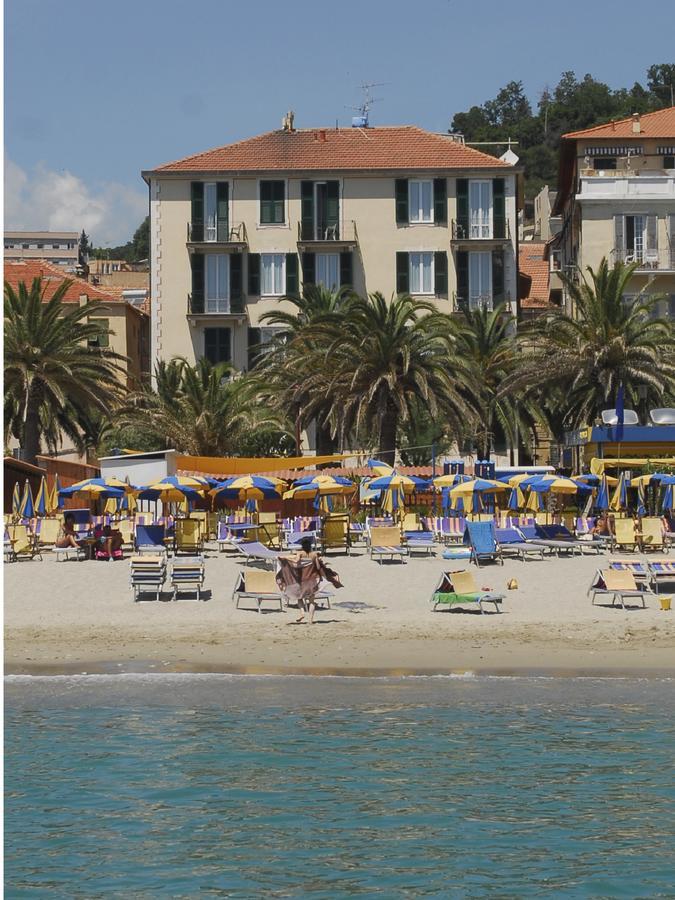 פינאלה ליגורה Hotel Gambone מראה חיצוני תמונה