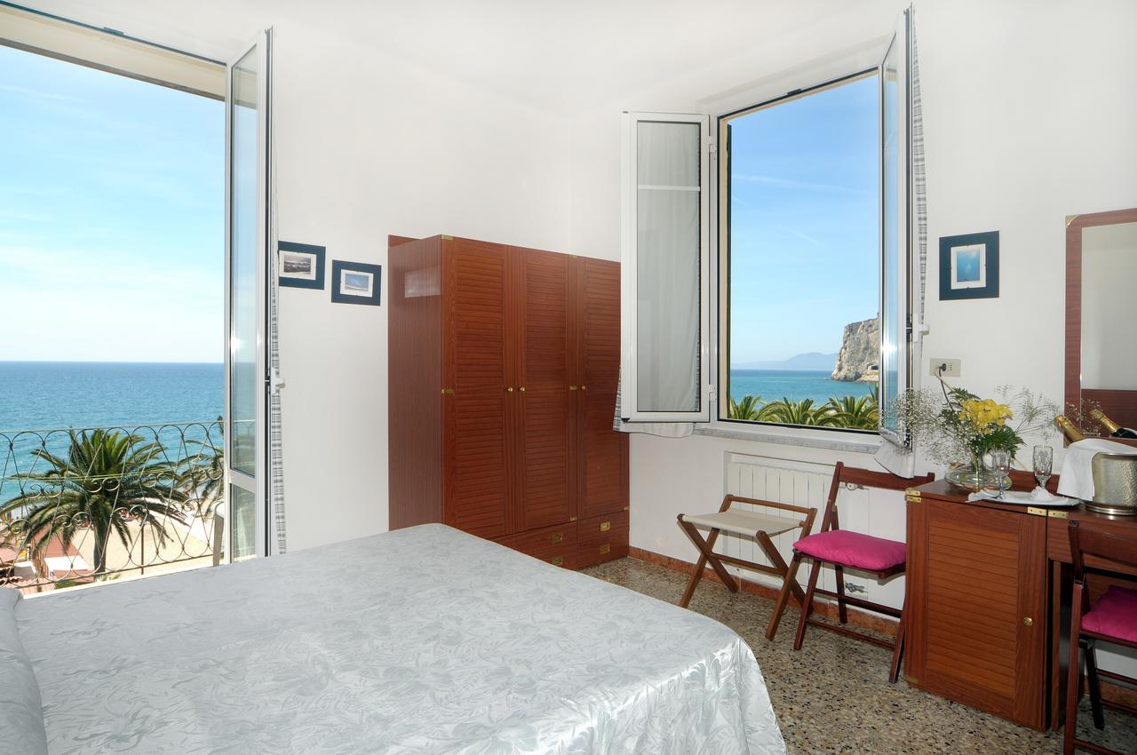 פינאלה ליגורה Hotel Gambone מראה חיצוני תמונה